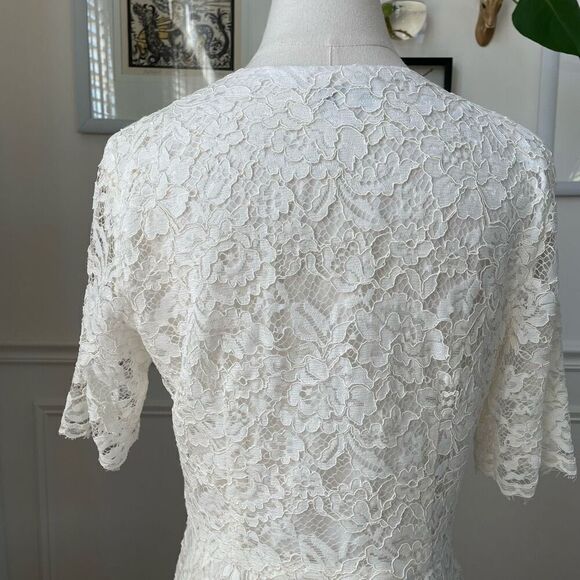 Neiman Marcus White Lace Short Sleeve Full Zip Top Cardigan 6 - Picture 7 of 10